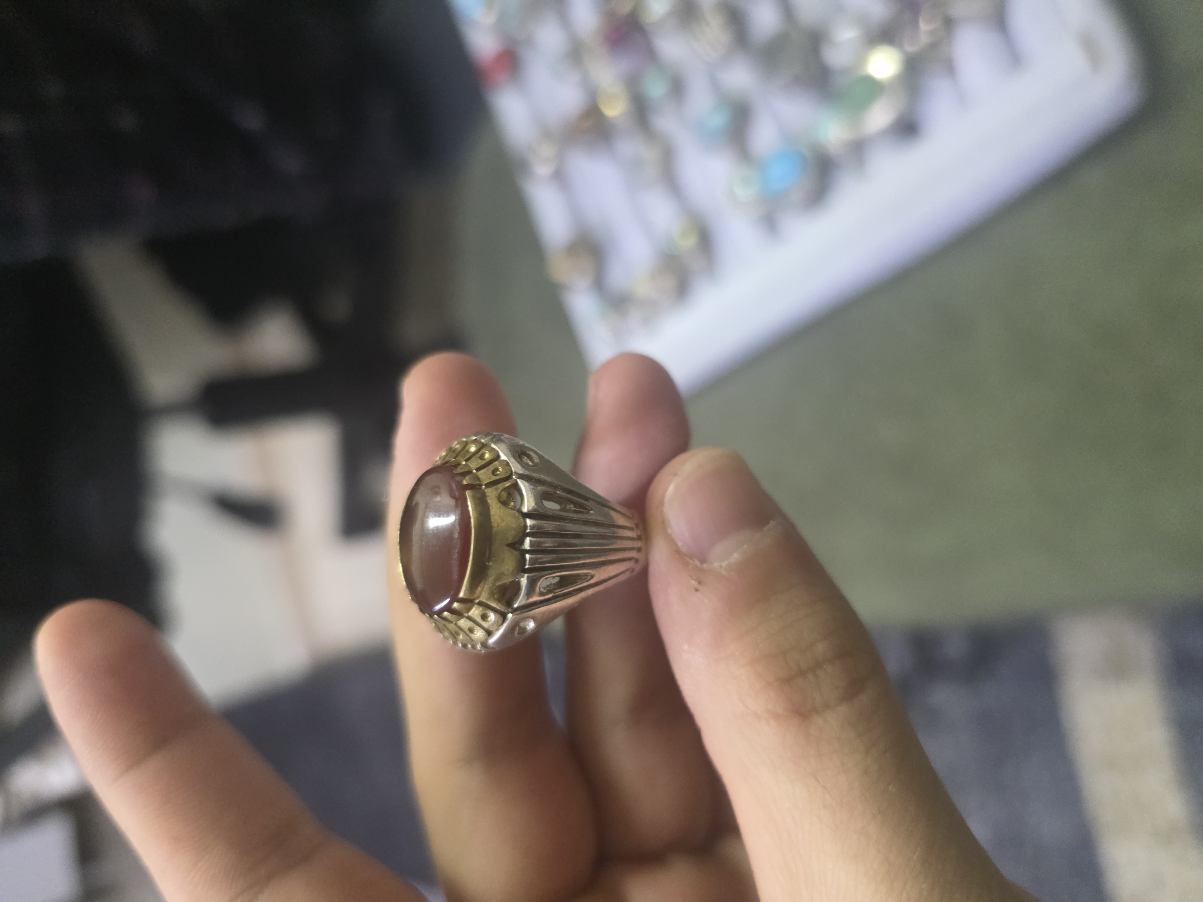 عقيق 