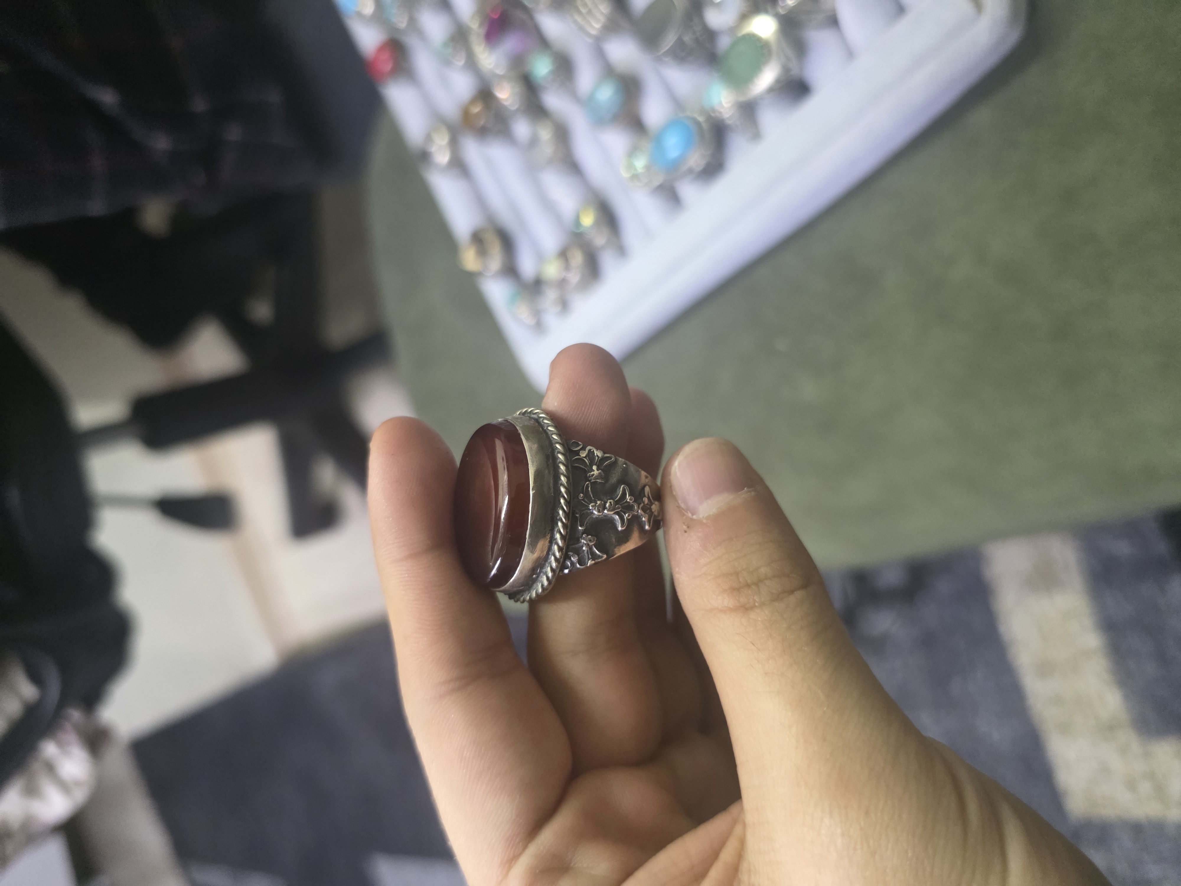 عقيق 