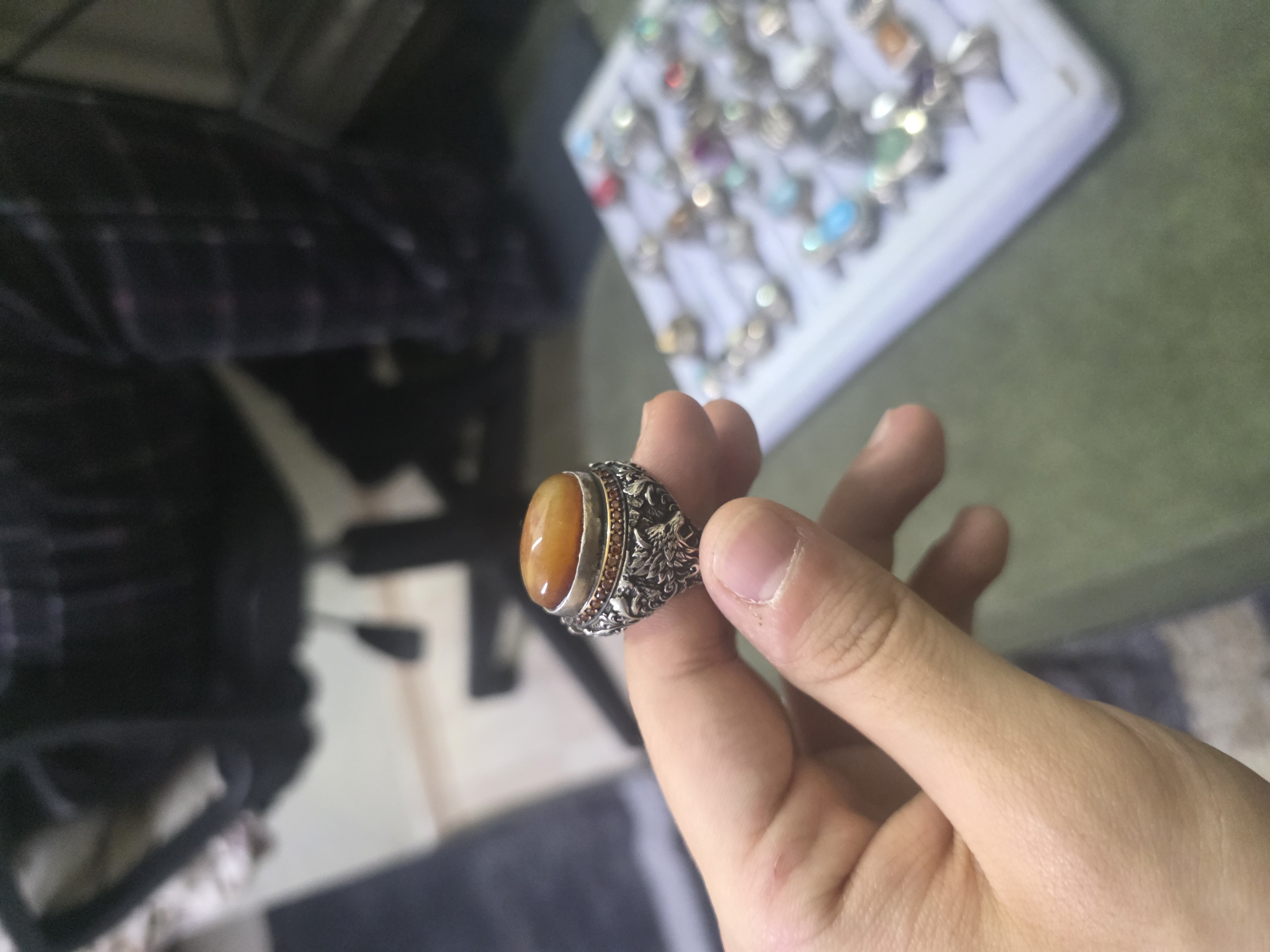 عقيق 